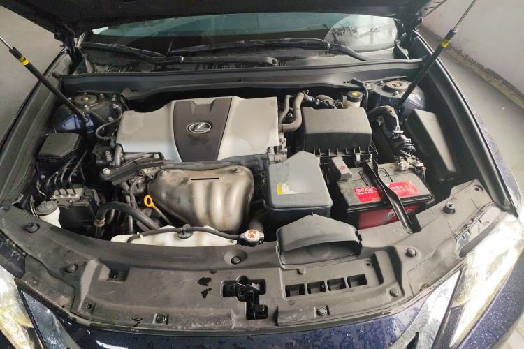Used Lexus ES 2015 200 Elite Edition Engine Bay