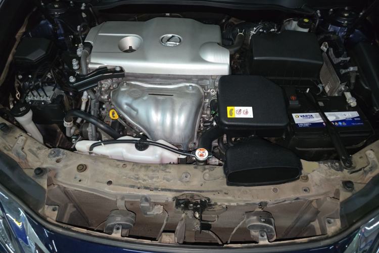 Used Lexus ES 2015 250 Elegant Edition Engine Bay