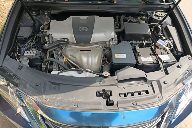 Used Lexus ES 2015 200 Elite Edition Engine Bay