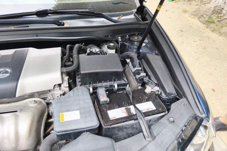 Used Lexus ES 2015 200 Elite Edition Engine Bay Left