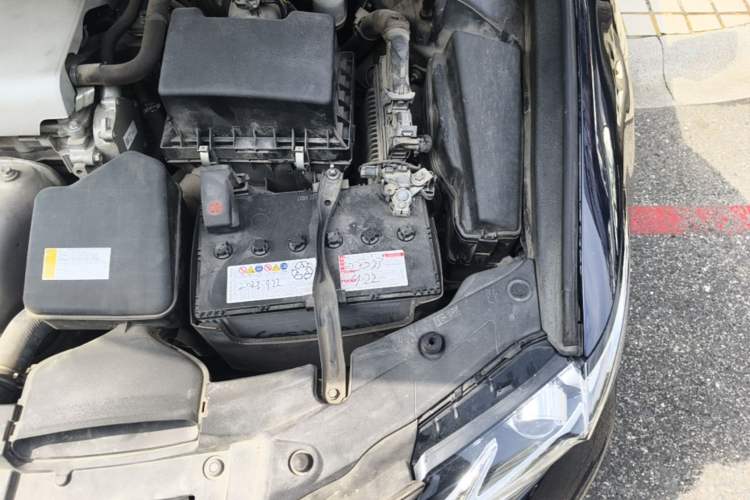 Used Lexus ES 2015 200 Elite Edition Engine Bay Left