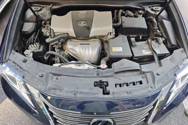 Used Lexus ES 2015 200 Elite Edition Engine Bay