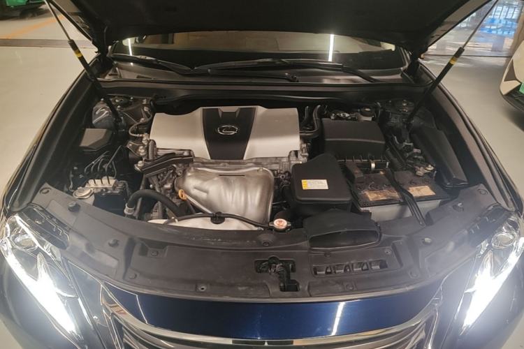 Used Lexus ES 2015 200 Elite Edition Engine Bay