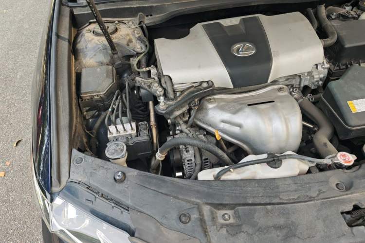 Used Lexus ES 2015 200 Comfort Edition Engine Bay Right