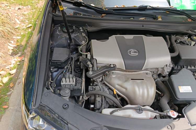 Used Lexus ES 2015 200 Elite Edition Engine Bay Right