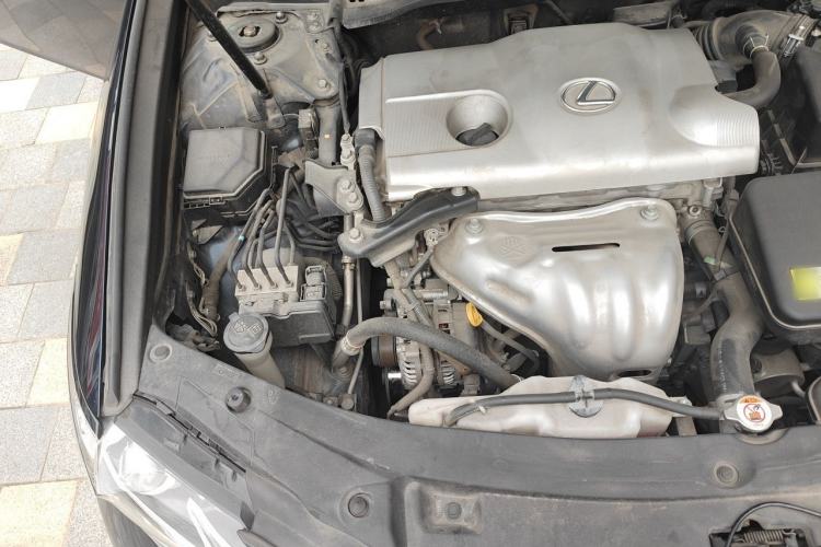 Used Lexus ES 2015 250 Elegant Edition Engine Bay Right