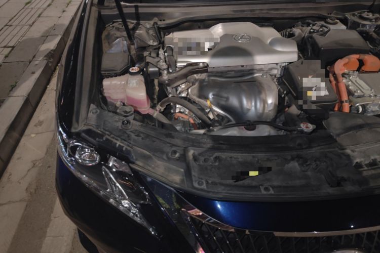 Used Lexus ES 2015 300h Comfort Edition Engine Bay Right
