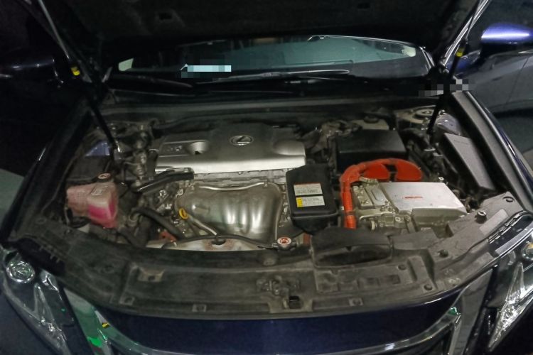 Used Lexus ES 2015 300h Comfort Edition Engine Bay