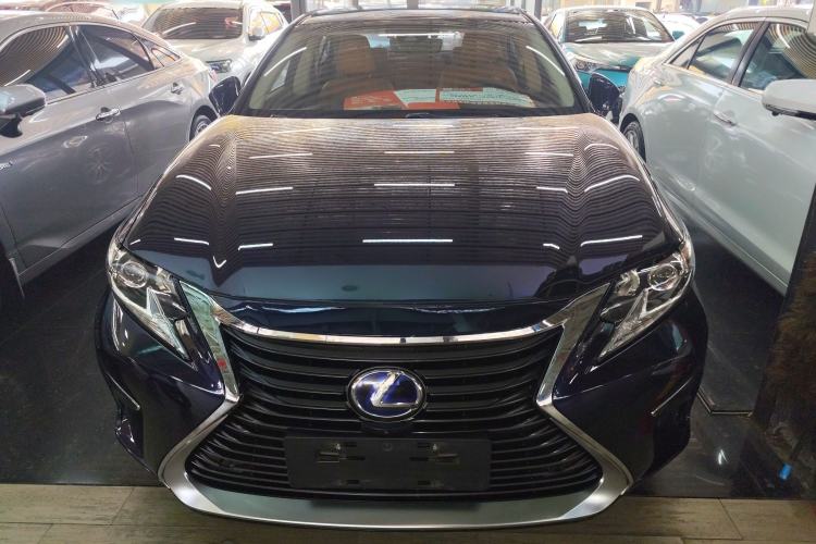 Used Lexus ES 2015 300h Comfort Edition Exterior 1