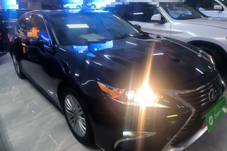 Used Lexus ES 2015 200 Elite Edition Front Right 45 Deg