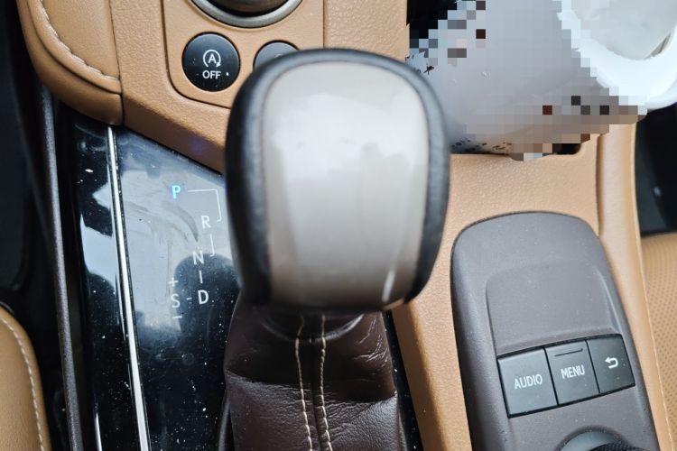 Used Lexus ES 2015 200 Elite Edition Gear Lever