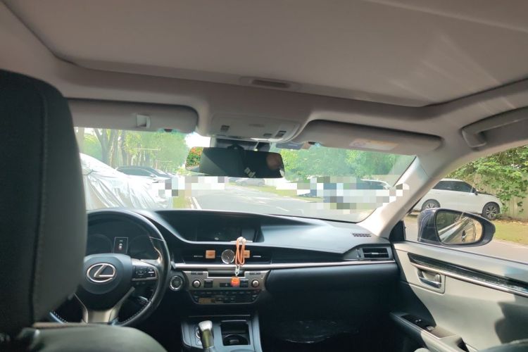 Used Lexus ES 2015 200 Comfort Edition Headliner