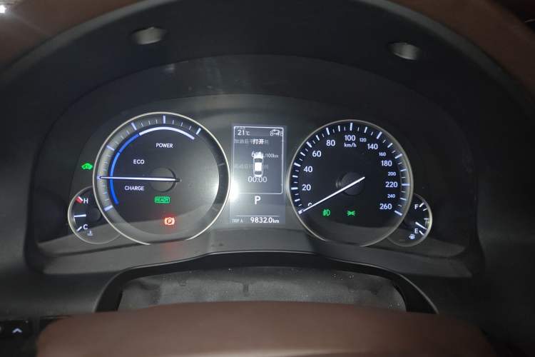 Used Lexus ES 2015 300h Comfort Edition Instrument Cluster