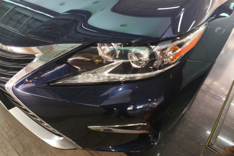 Used Lexus ES 2015 300h Comfort Edition Left Front Headlight