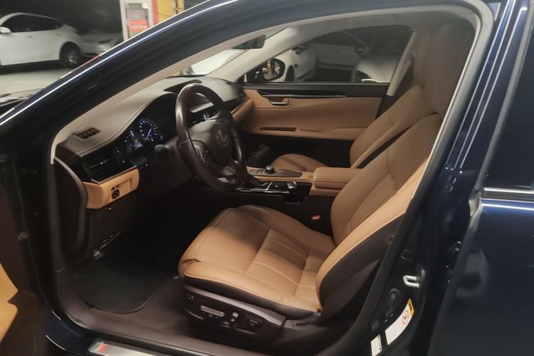 Used Lexus ES 2015 200 Elite Edition Left Front Seat