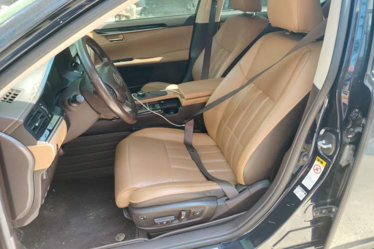 Used Lexus ES 2015 200 Elite Edition Left Front Seat