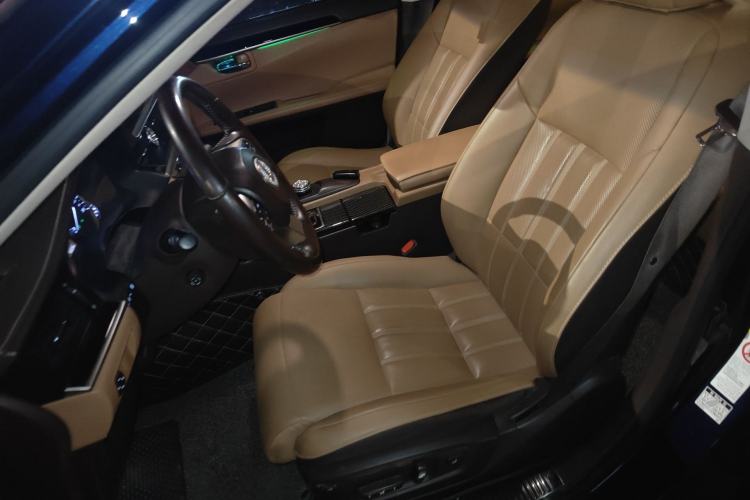 Used Lexus ES 2015 300h Comfort Edition Left Front Seat
