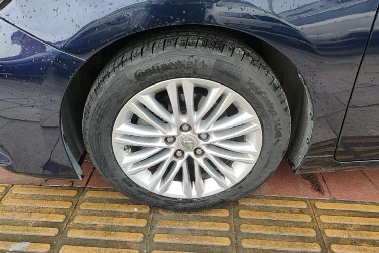 Used Lexus ES 2015 200 Elite Edition Left Front Wheel Hub