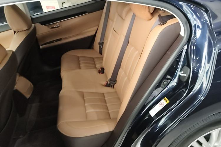 Used Lexus ES 2015 200 Elite Edition Left Rear Seat