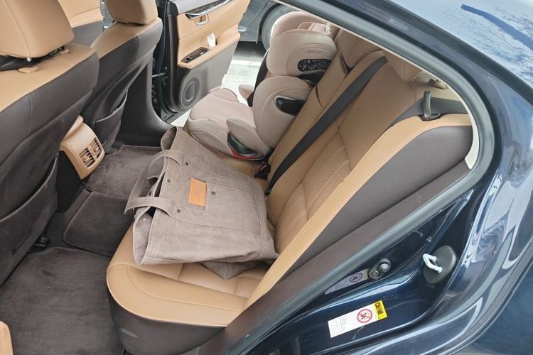 Used Lexus ES 2015 250 Elegant Edition Left Rear Seat