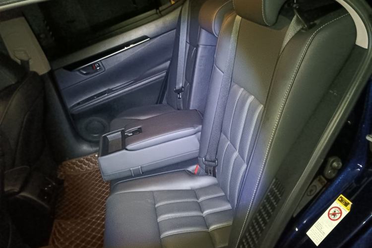 Used Lexus ES 2015 300h Comfort Edition Left Rear Seat