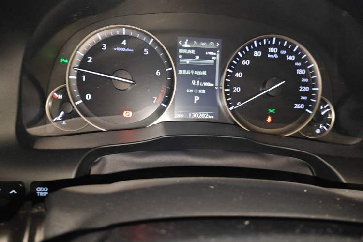 Used Lexus ES 2015 200 Elite Edition Odometer Close Up