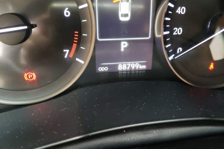 Used Lexus ES 2015 200 Elite Edition Odometer Close Up