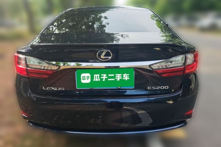 Used Lexus ES 2015 200 Comfort Edition Rear