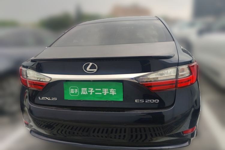 Used Lexus ES 2015 200 Elite Edition Rear