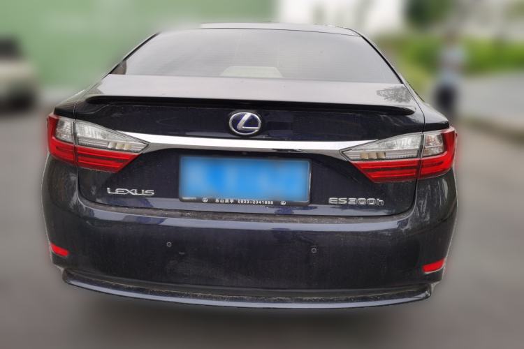 Used Lexus ES 2015 300h Luxury Edition Rear