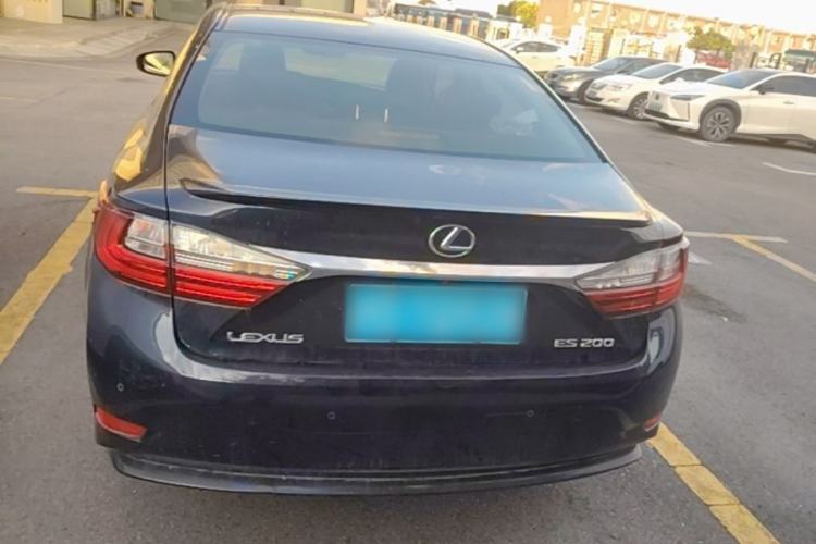 Used Lexus ES 2015 200 Elite Edition Rear