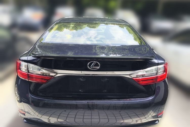 Used Lexus ES 2015 200 Elite Edition Rear