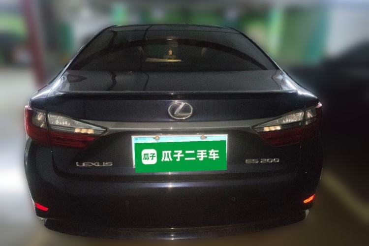 Used Lexus ES 2015 200 Elite Edition Rear