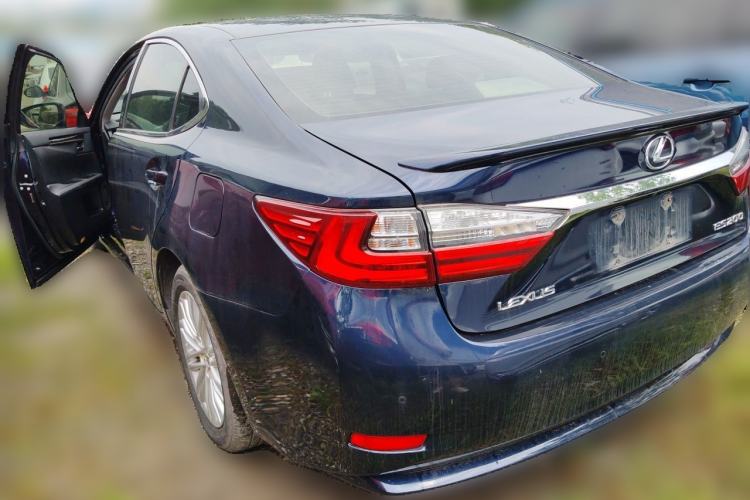 Used Lexus ES 2015 200 Elite Edition Rear Left 45 Deg