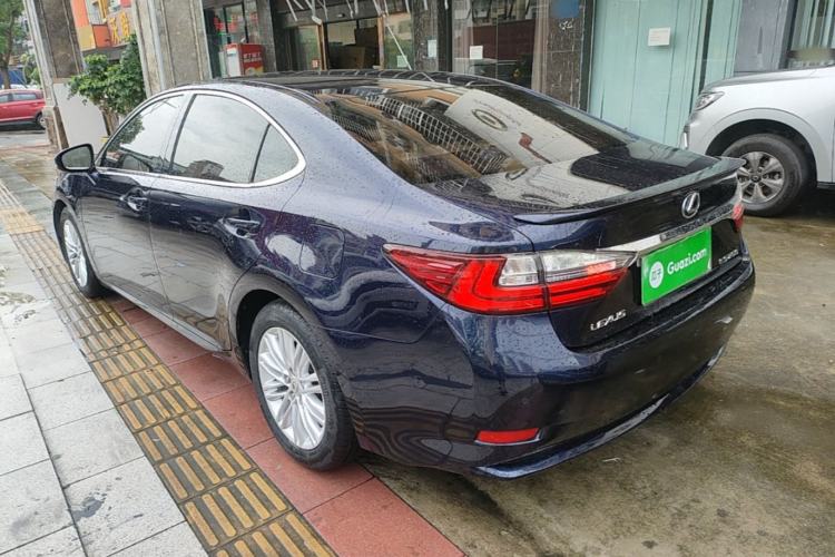 Used Lexus ES 2015 200 Elite Edition Rear Left 45 Deg
