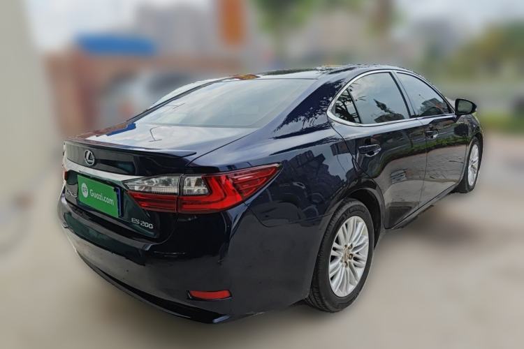 Used Lexus ES 2015 200 Elite Edition Rear Right 45 Deg