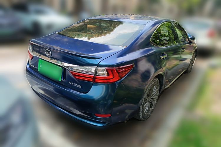 Used Lexus ES 2015 200 Elite Edition Rear Right 45 Deg