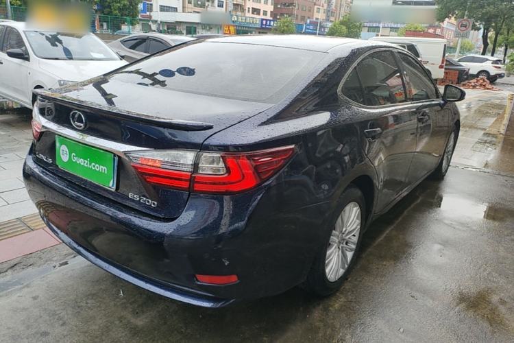 Used Lexus ES 2015 200 Elite Edition Rear Right 45 Deg