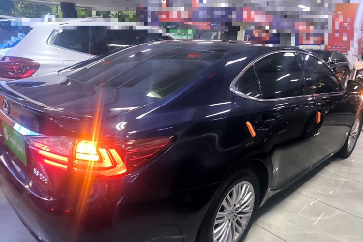 Used Lexus ES 2015 200 Elite Edition Rear Right 45 Deg