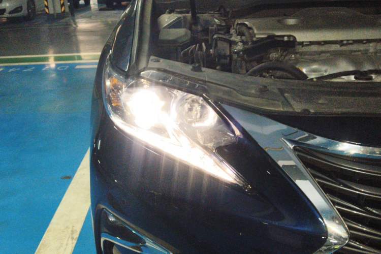 Used Lexus ES 2015 250 Elegant Edition Right Front Headlight
