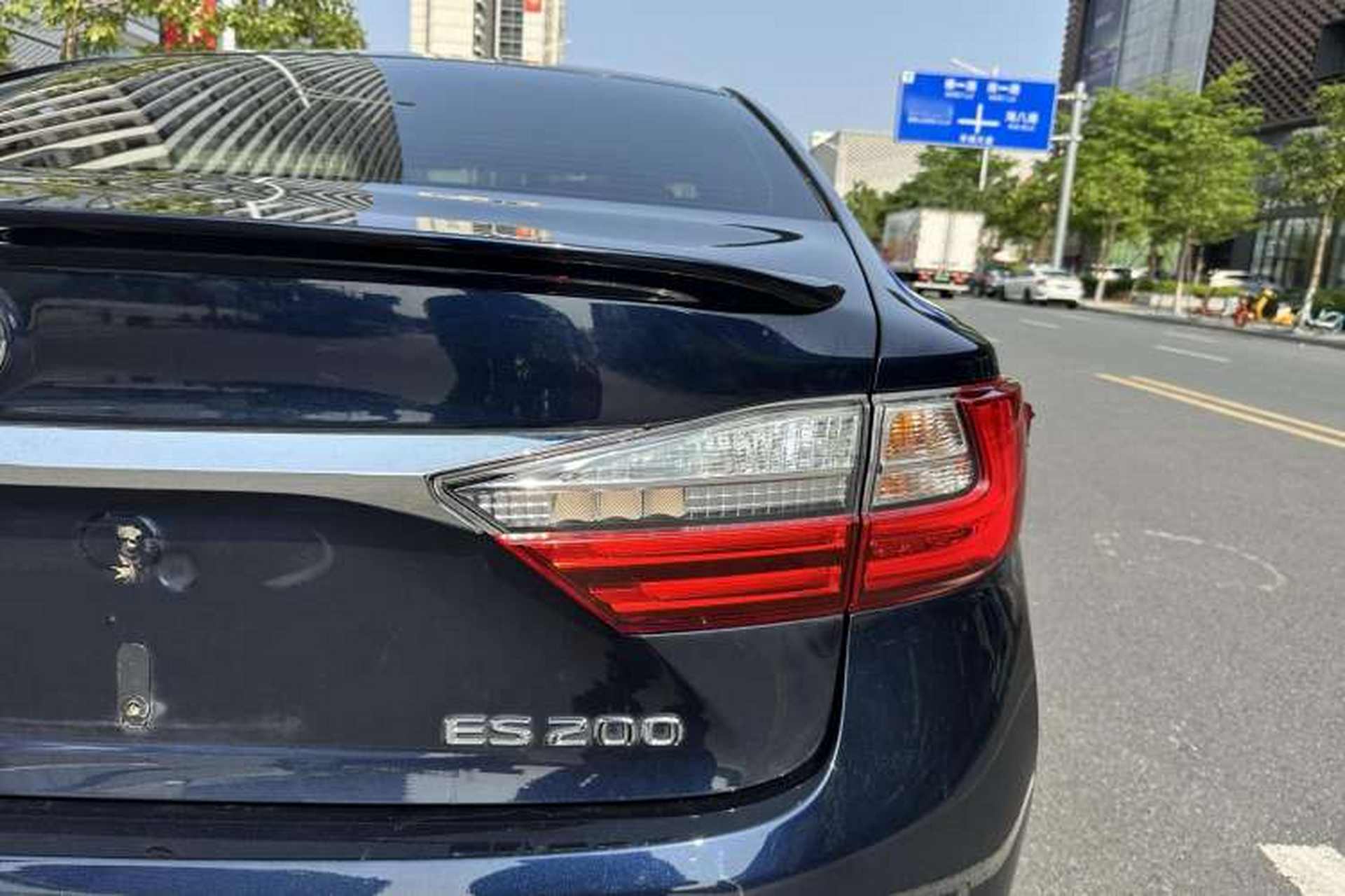 Used Lexus ES 2015 200 Elite Edition Right Rear Taillight