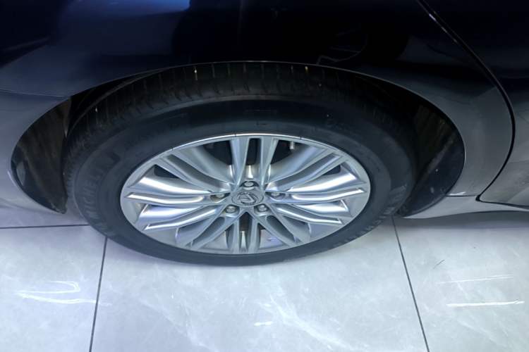 Used Lexus ES 2015 200 Elite Edition Right Rear Wheel Hub