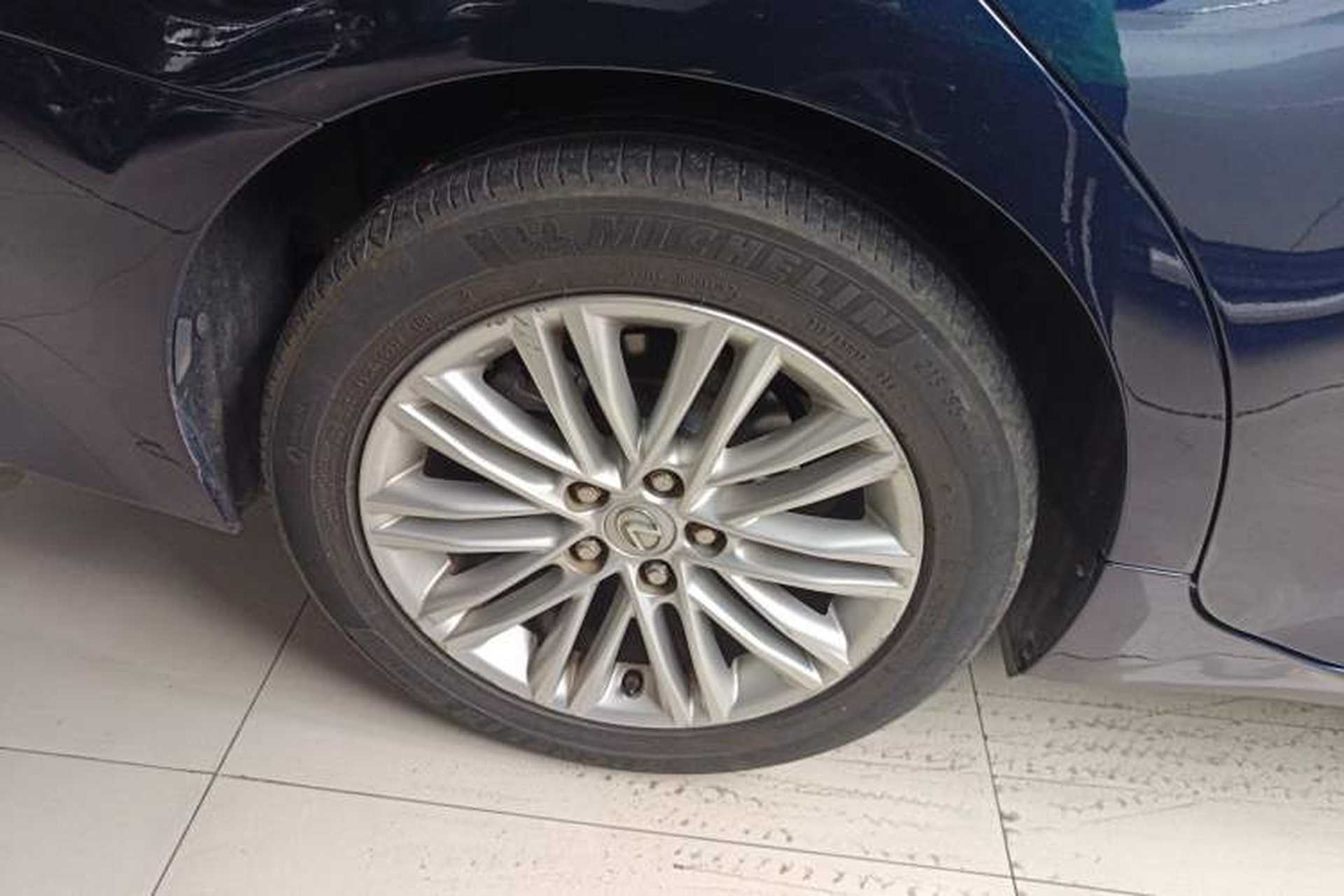 Used Lexus ES 2015 200 Elite Edition Right Rear Wheel Hub