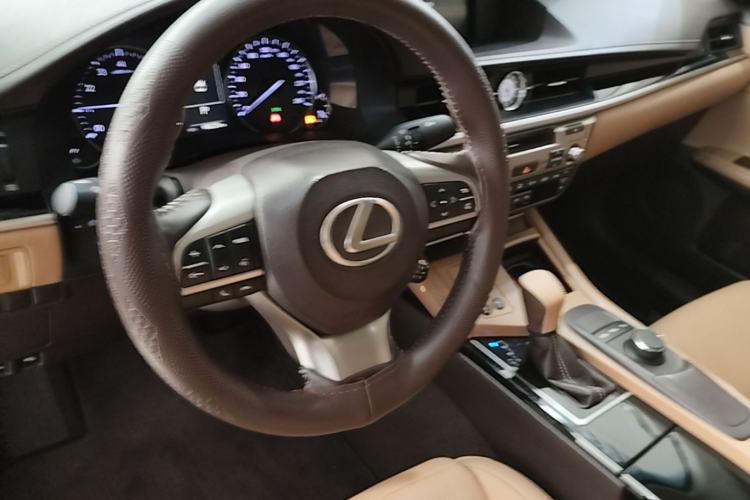 Used Lexus ES 2015 200 Elite Edition Steering Wheel