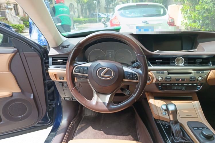 Used Lexus ES 2015 200 Elite Edition Steering Wheel