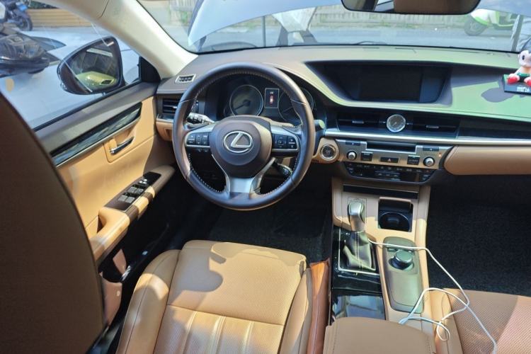 Used Lexus ES 2015 200 Elite Edition Steering Wheel