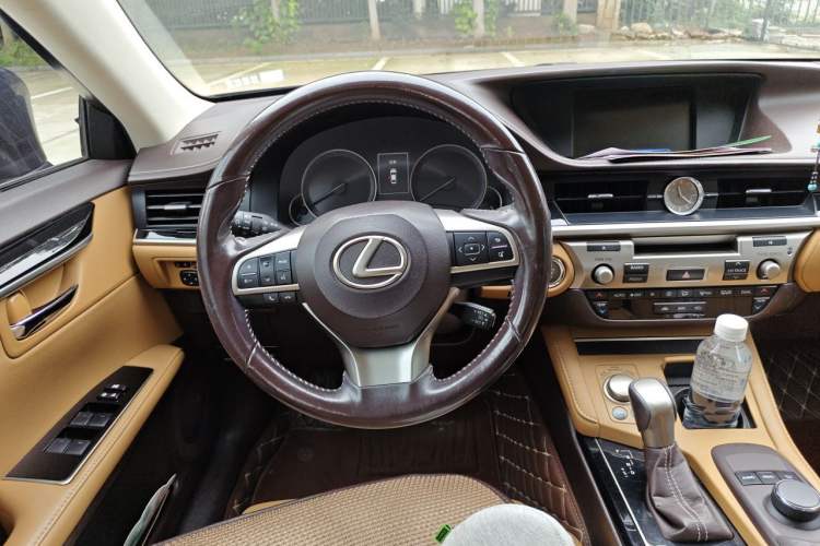 Used Lexus ES 2015 200 Elite Edition Steering Wheel