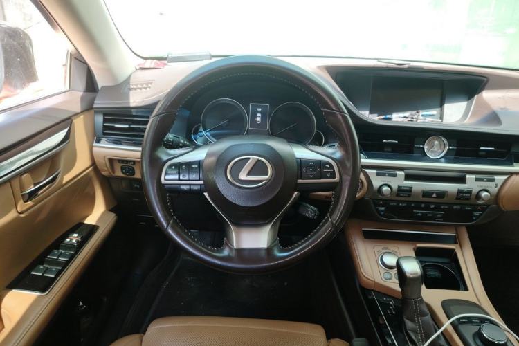Used Lexus ES 2015 200 Elite Edition Steering Wheel