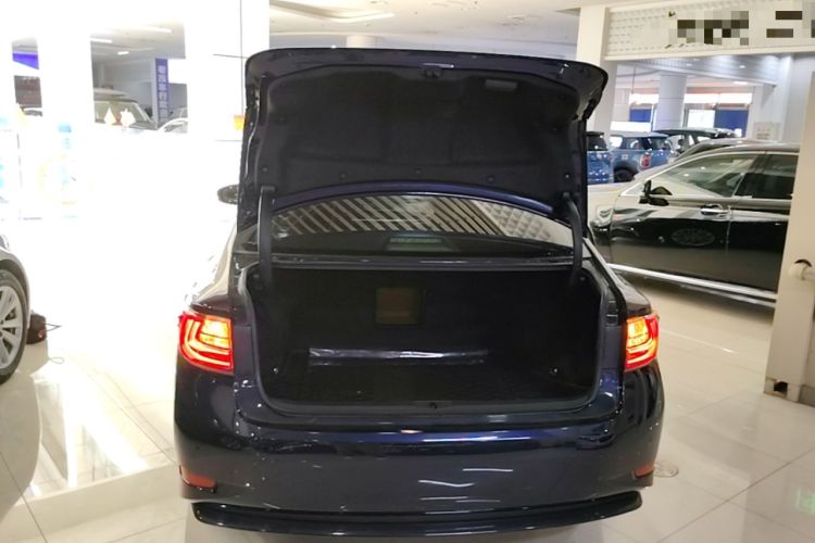 Used Lexus ES 2015 200 Elite Edition Trunk