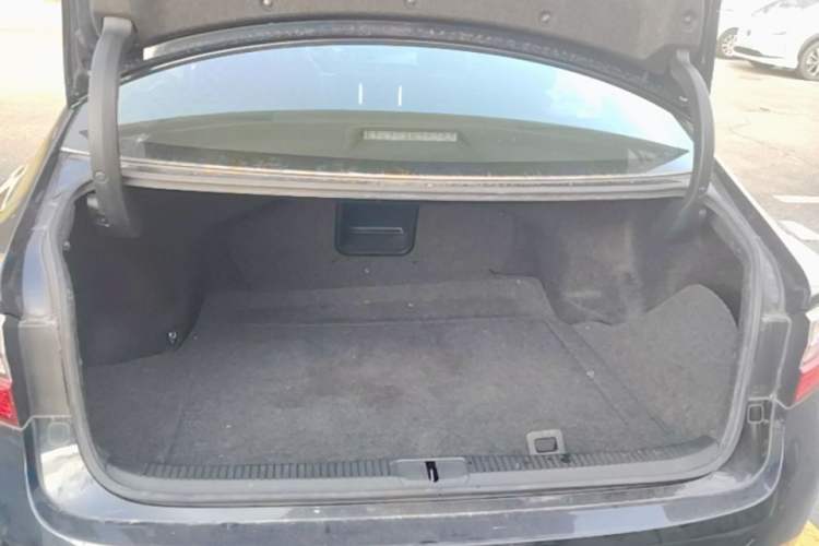 Used Lexus ES 2015 200 Elite Edition Trunk